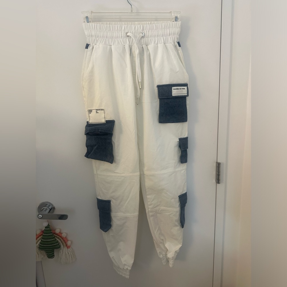 Maniere de Voir White / Jean Joggers Size Small